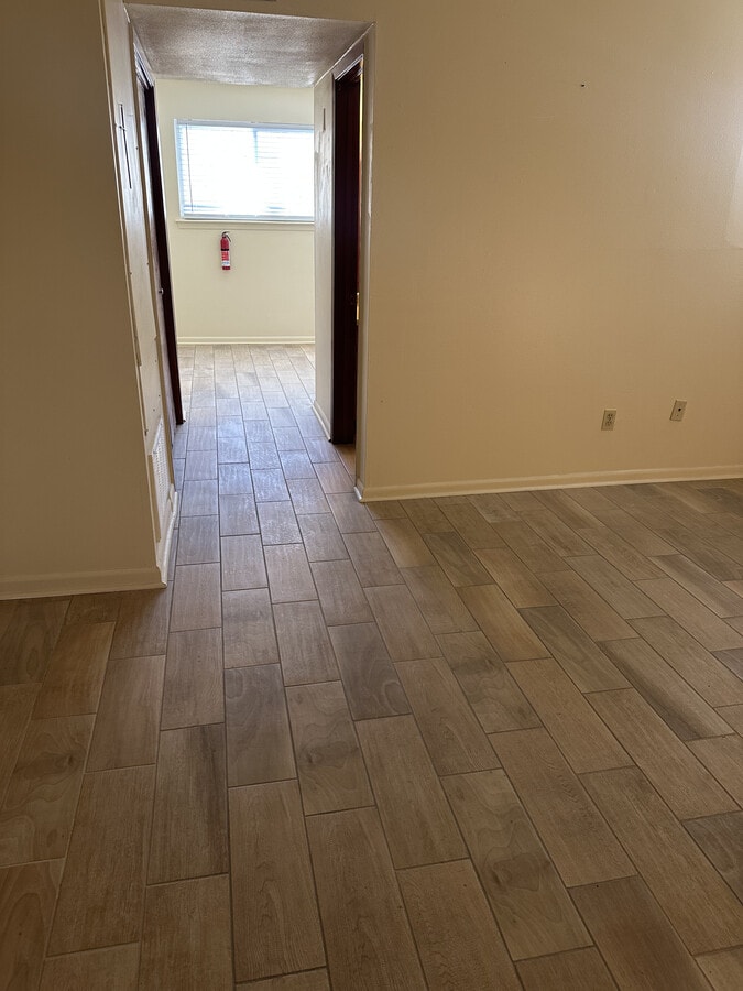 Photo - 940 Avenue F