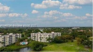 Photo - 3600 Oaks Clubhouse Dr Unit 509