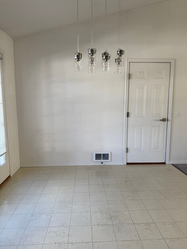 Photo - 1421 7th Ave W Unidad 1421 7th Ave W