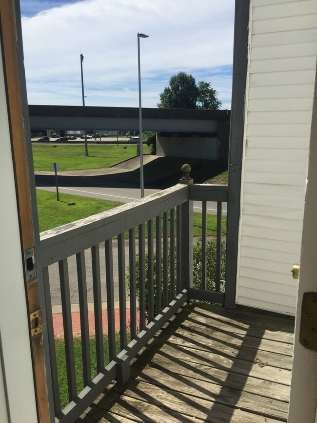 Photo - 929 Green St Unit 929