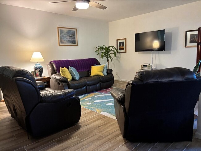 Photo - 17109 Waterbend Dr Unit 124