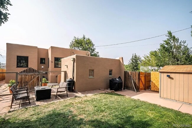 Photo - 131 N Hancock Ave Unidad 131