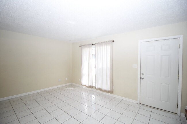 Photo - 2-Bedroom Waterfront Townhouse with Commun...
