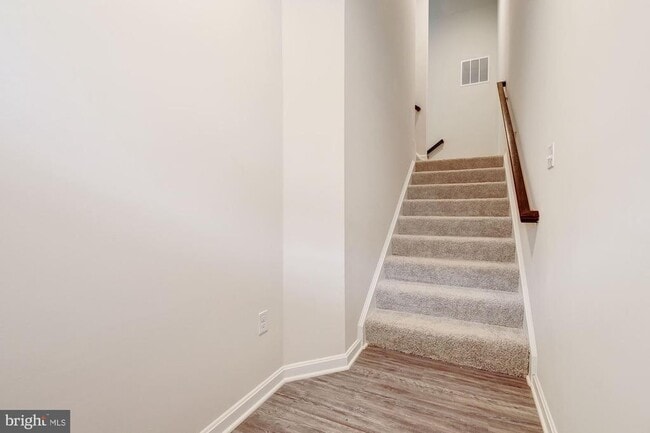 Photo - 3108 Laurel Hl Rd