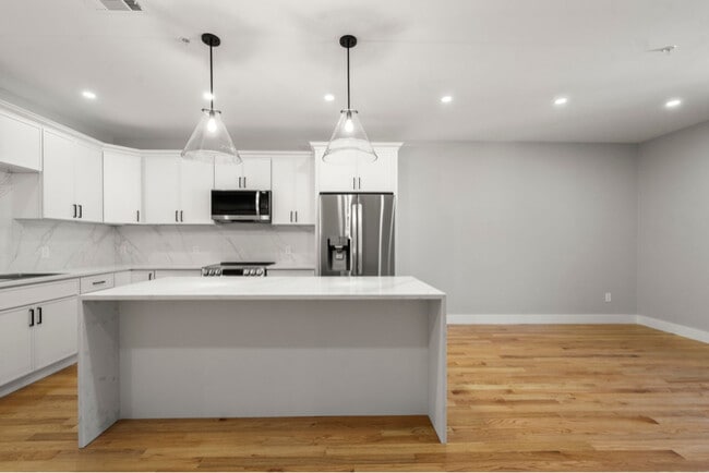 Photo - 66 Stanley St Unit 2