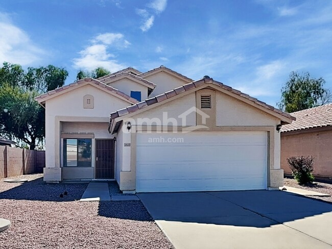 Building Photo - 10633 W Piccadilly Rd