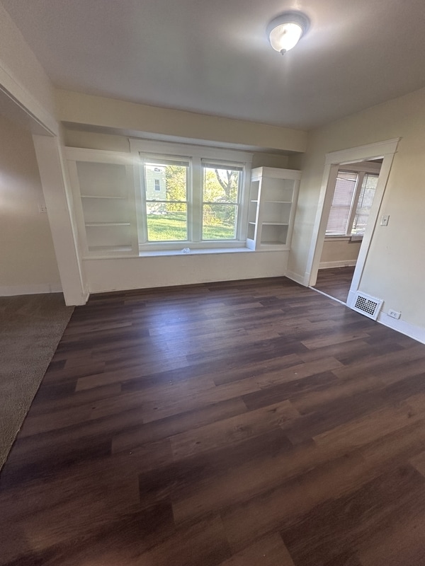 Photo - 9604 Manor Ave