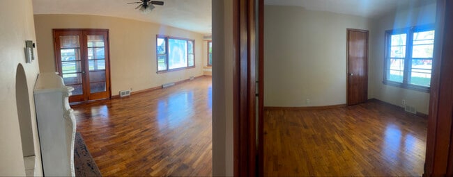 Photo - 2581 E Main St