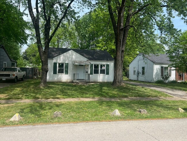 Photo - 1723 Glenview Pl