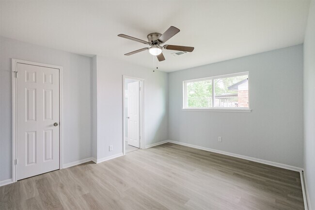 Photo - 4314 Woodmont Dr