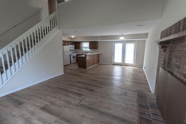 Photo - 1916 Mirtle Grove Ct