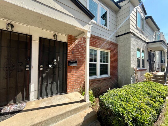 Photo - Charming 2 Bed/1 Bath Townhome style Apt in NorthPark Unit K