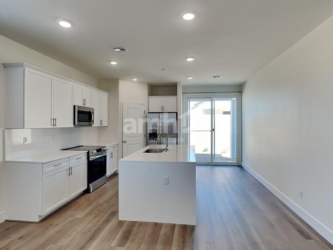 Photo - 494 Silverbell Fls Pl