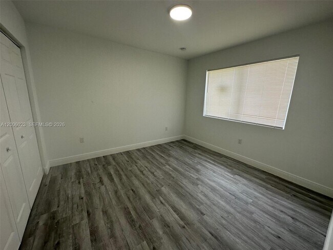 Photo - 1095 NE 149th St Unidad .