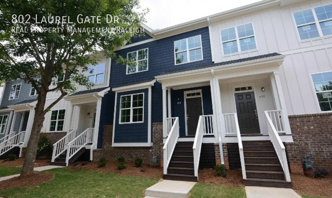 Building Photo - 802 Laurel Gate Dr