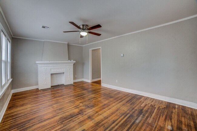 Photo - North Denver Avenue - 1629/1631 Unit 1631 North Denver Avenue