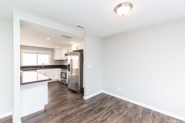 Photo - **** SIMPLY STUNNING SANTEE 3/2 HOME, OPEN...