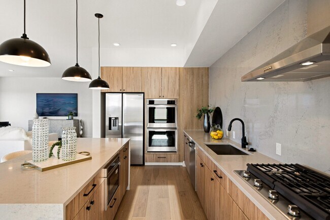 Photo - 4882 S Newport St Unit 0921