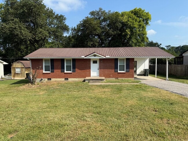 Building Photo - Recently Renovated Three Bedroom in Gallatin Rental
