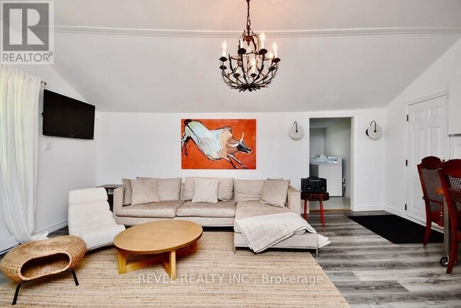 Photo - 39 Domar Rd