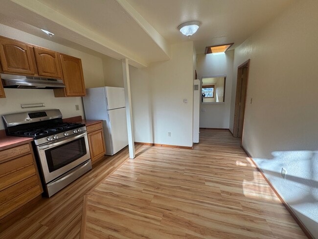 Photo - 3260 West End Rd Unit B