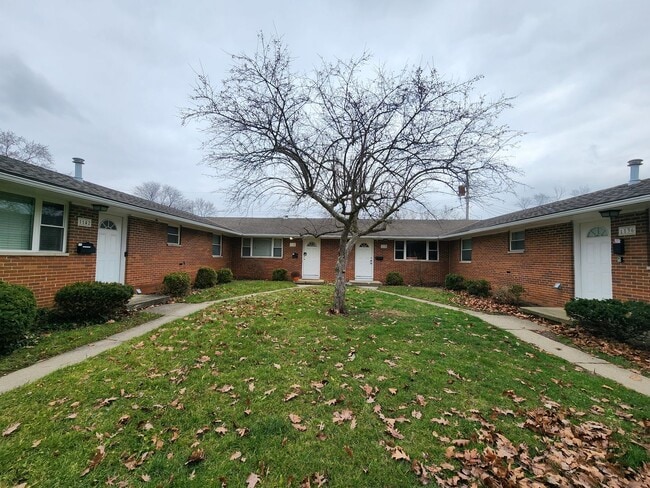 Photo - Charming 3BR 1 BA Home with Renovated Kitchen & In-unit Laundry in Worthington