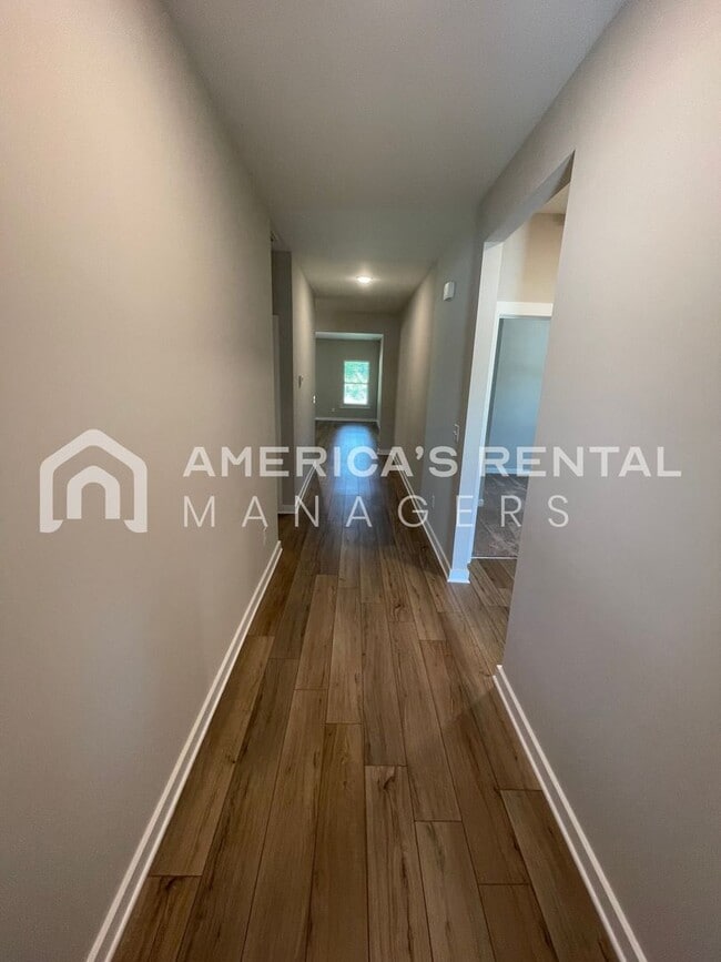 Photo - Home for Rent in Jasper, AL!!! Available to View with 48 Hour Notice!!! ***SIGN A 13 MONTH LEASE ...