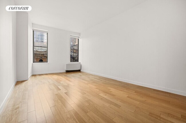 Photo - 96 Rockwell Pl