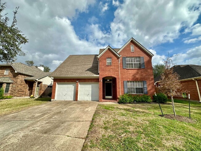 Building Photo - Welcome to Bay Glen!