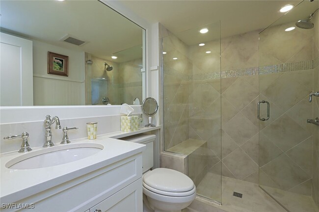 Photo - 4651 Gulf Shore Blvd N Unidad 504 Rental