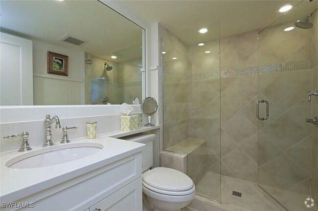Building Photo - 4651 Gulf Shore Blvd N Unit 504 Rental