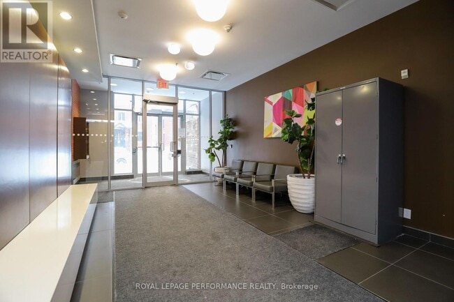 Photo - 340 McLeod St Unité 113