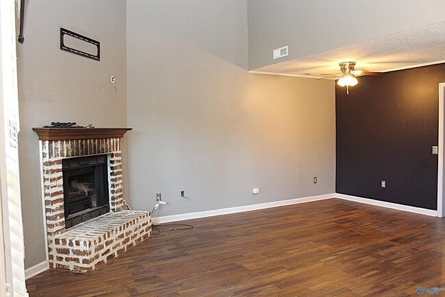 Photo - 101 Cresent Circle