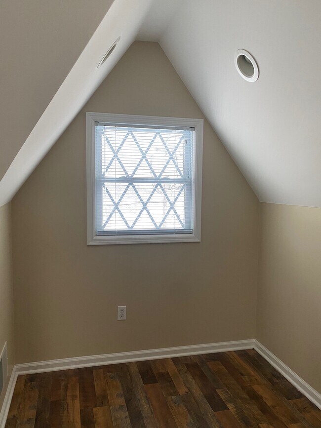 Photo - 23 W Shore Trl Unit Apt #5