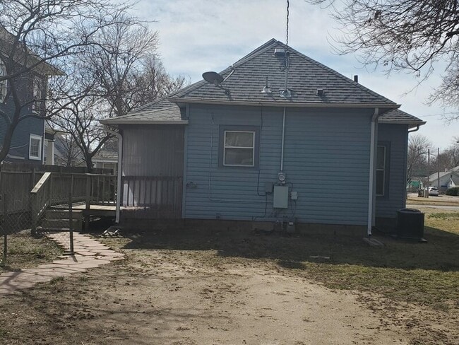 Photo - 204 E 11th Ave