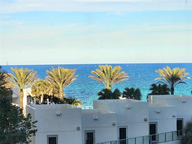 Photo - 3505 S Ocean Dr Unidad 610