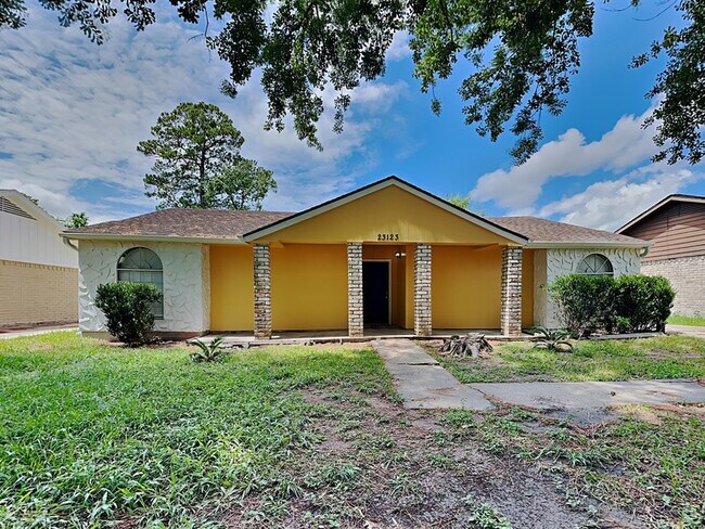 Building Photo - 23123 Bayleaf Dr Rental