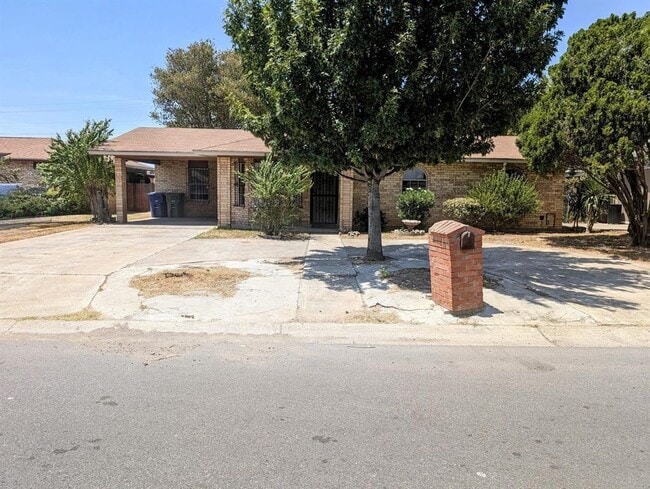 Building Photo - 4710 Pita Dr