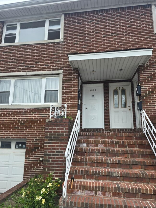 Building Photo - 153 Palisade Ave Unit 2 Rental