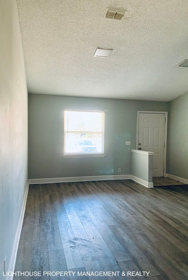 Photo - Renovated 2/1 Westside Duplex