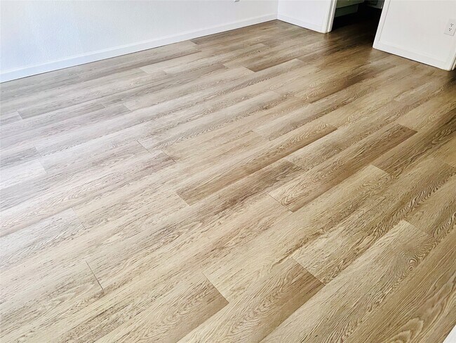 Photo - 9797 Leawood Blvd Unit 1412