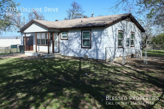 Photo - 2701 Hillside Dr