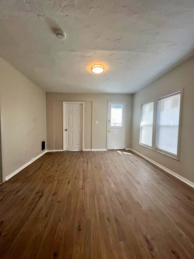 Photo - 836 E 156th St Unit UP