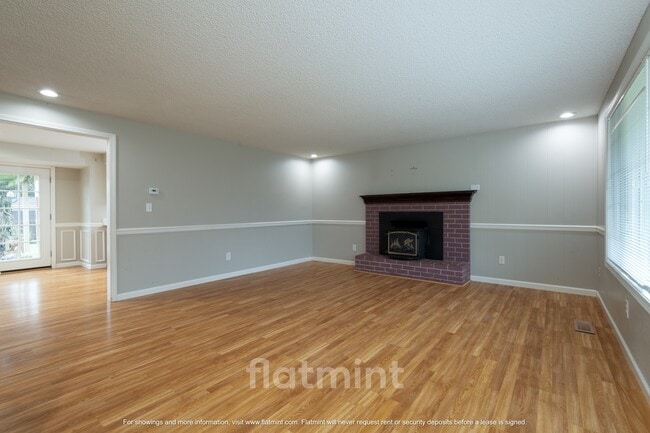 Photo - 2508 104th Pl SE