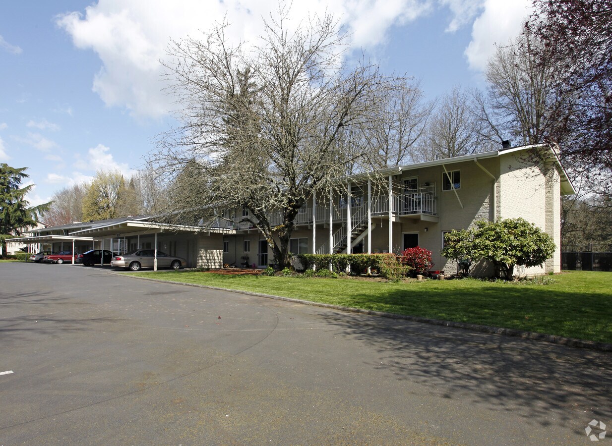 Royal Green Apartments - Royal Green Apartments