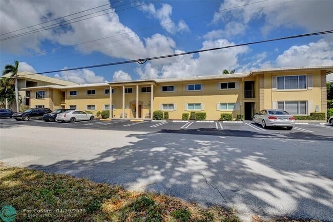 Photo - 2811 NE 51st St Condo Unit 16