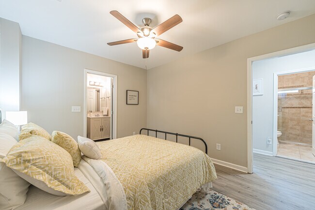 Photo - 2390 Brackett Rd