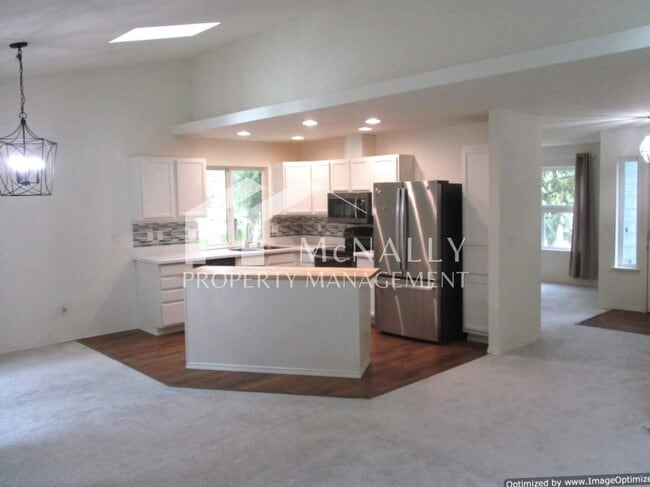 Photo - 1166 Leschi Dr