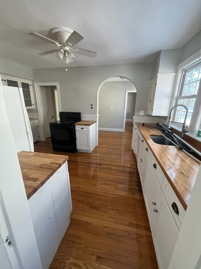 Photo - 25 Wawecus Rd Unit 1