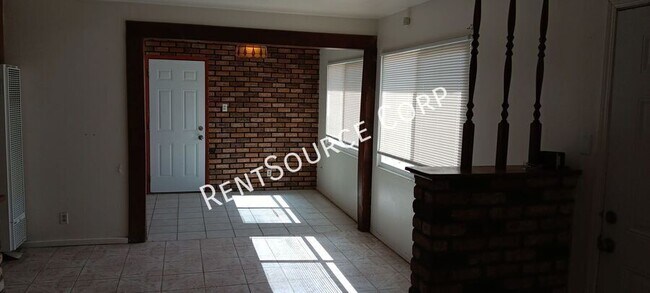 Photo - 25522 Anderson Ave